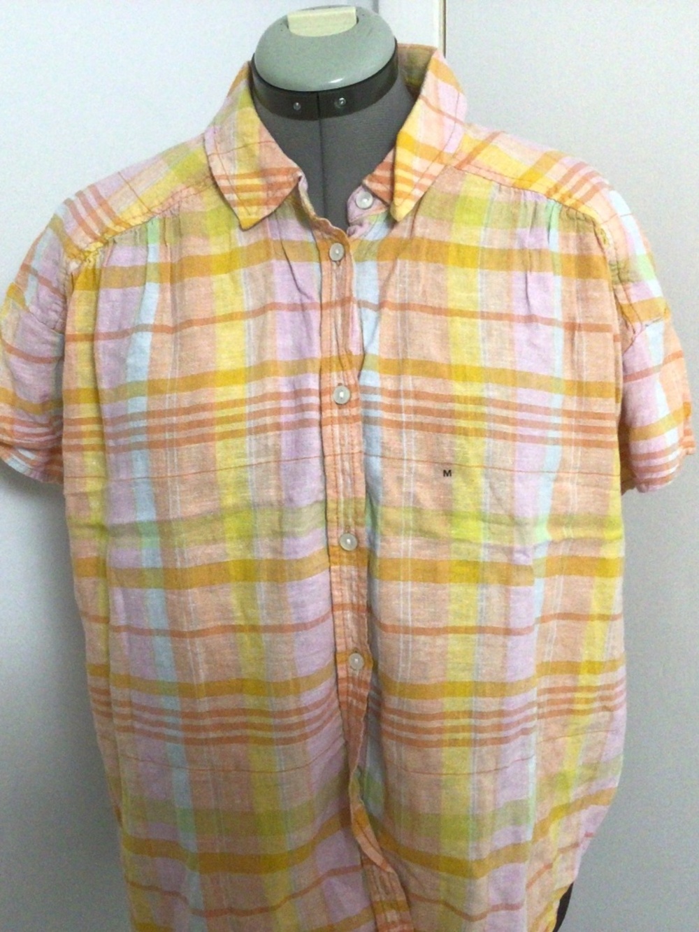 American Eagle Outfitters Short Sleeve Button Down Shirt